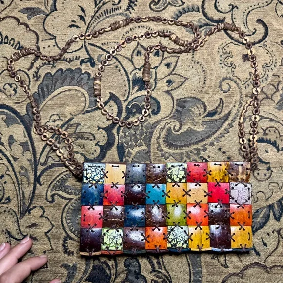 Handcrafted Coconut Shell Purse - Picture 5 of 15